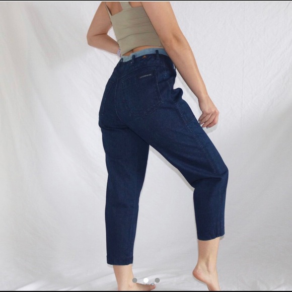 A pair of adorable unique jeans! - Picture 2 of 4